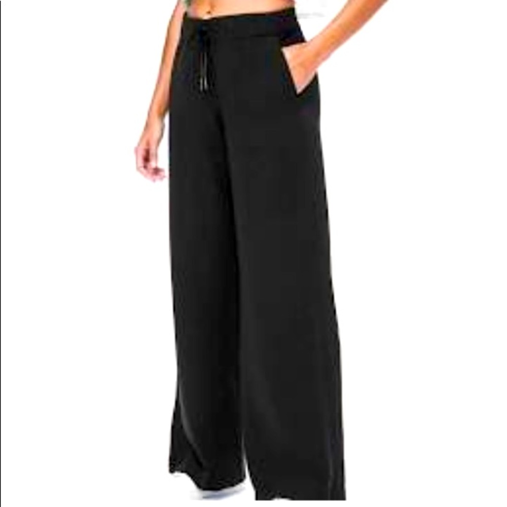 Lululemon wide leg studio pant